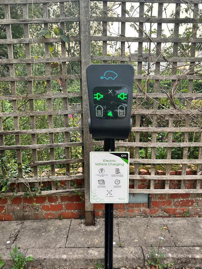 The Grove King Bed Wi-Fi Ev Charger Apartment Cheltenham Exterior photo