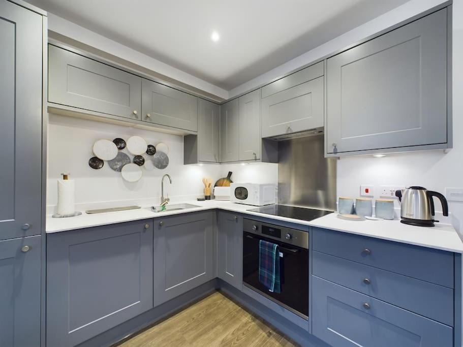 The Grove King Bed Wi-Fi Ev Charger Apartment Cheltenham Exterior photo